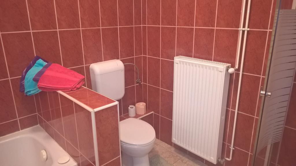 Apartman Lux Szegedin Exterior foto