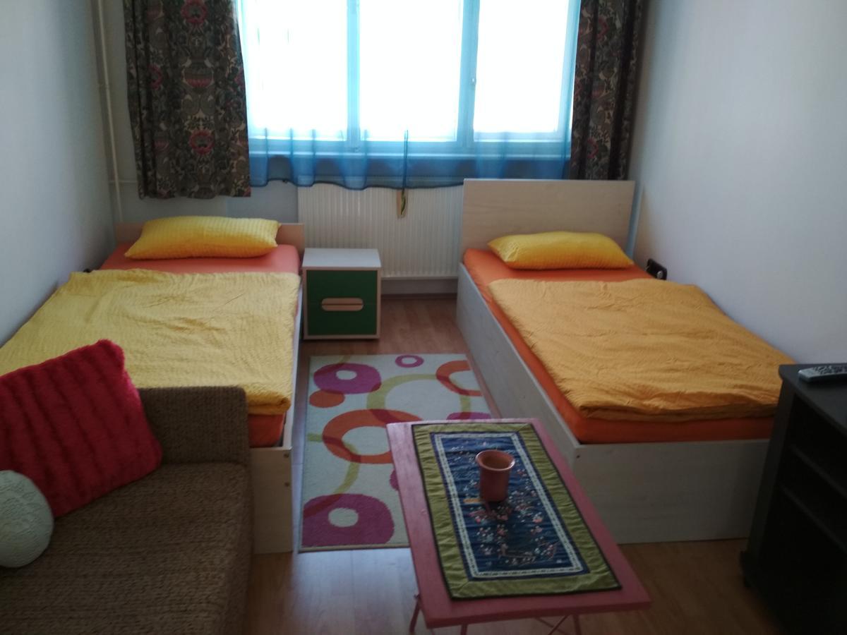Apartman Lux Szegedin Exterior foto